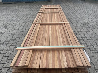 Ca. 207x Guyana Teak Latten Geschaafd, 21x40mm, lengte 335cm